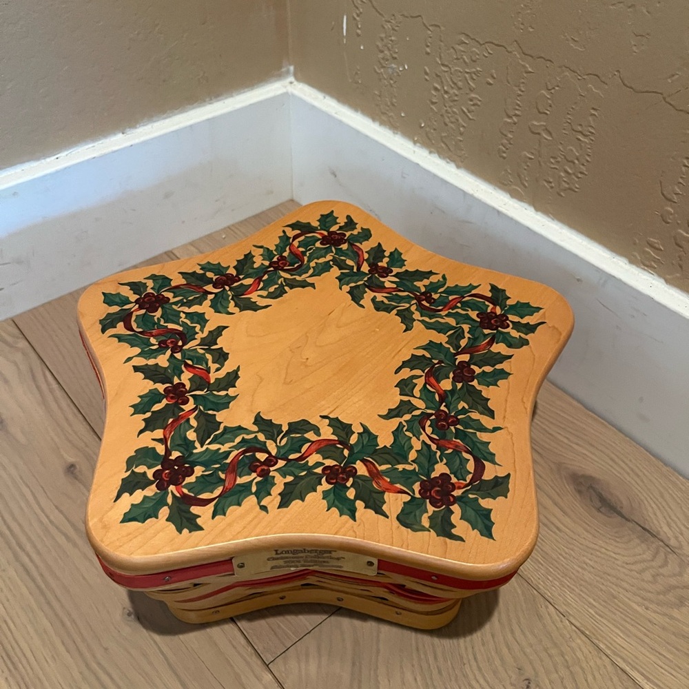 Longaberger Holiday Decor Brown and Green Star